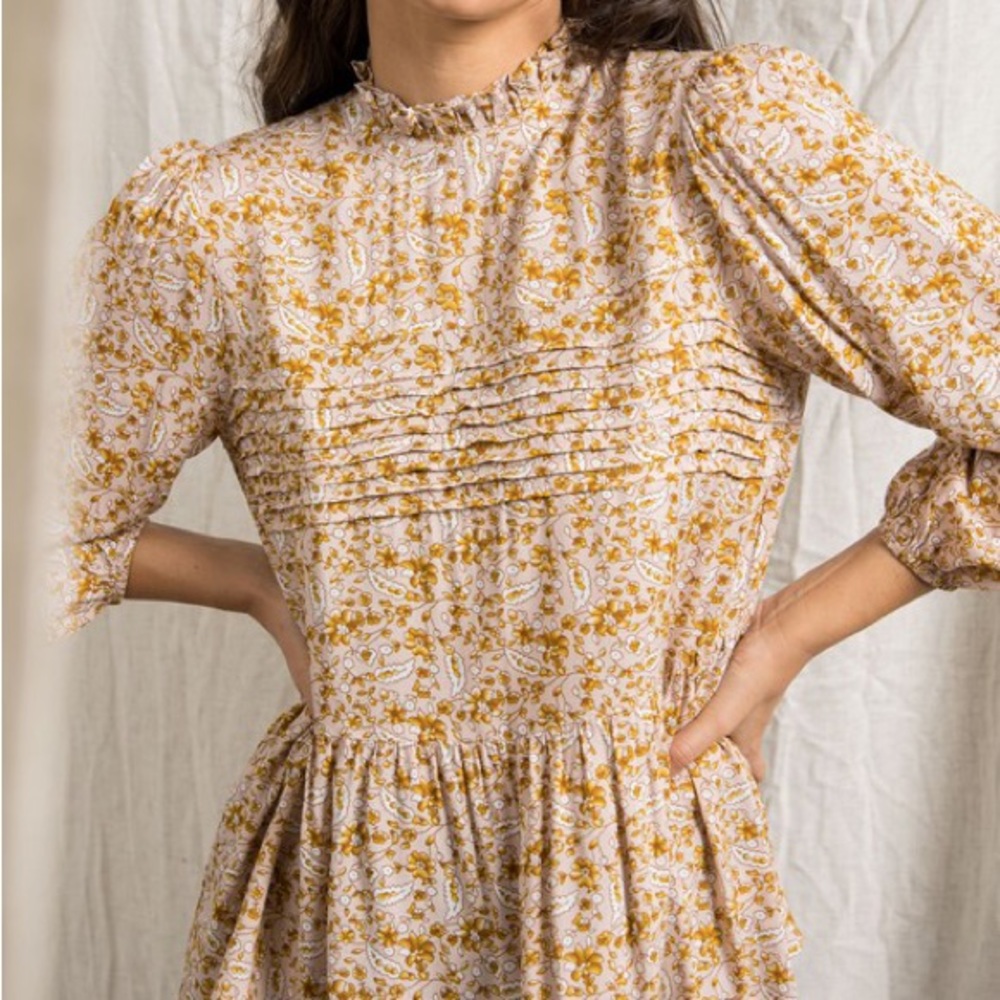 Boutique retro floral print high neck top